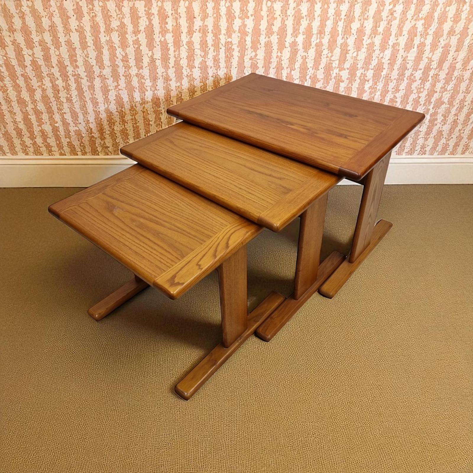 Vintage Nest Of 3 Tables / Mid Century (1 of 9)