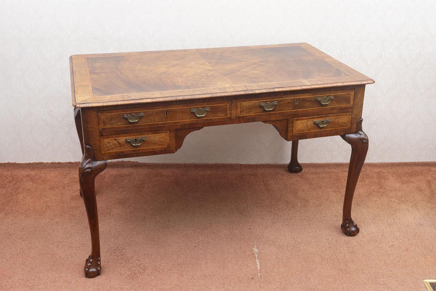 Walnut Writing Table of Finest Quality (1 of 9) Walnut Writing Table of Finest Quality (1 of 9)