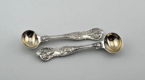 Rare Pair of Victorian Trailing Vine Pattern Silver Condiment Spoons (1 of 7) Rare Pair of Victorian Trailing Vine Pattern Silver Condiment Spoons (1 of 7)