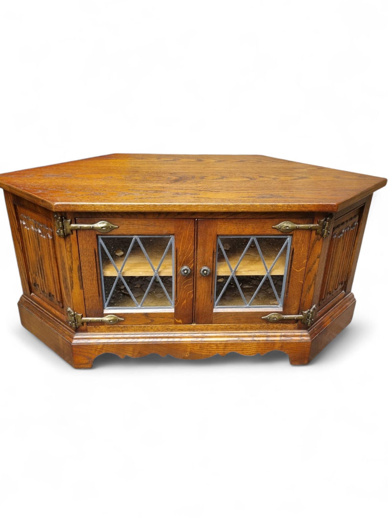 Vintage Old Charm Wood Bros Oak Corner TV Cabinet / Light Oak c.1970 (1 of 8)