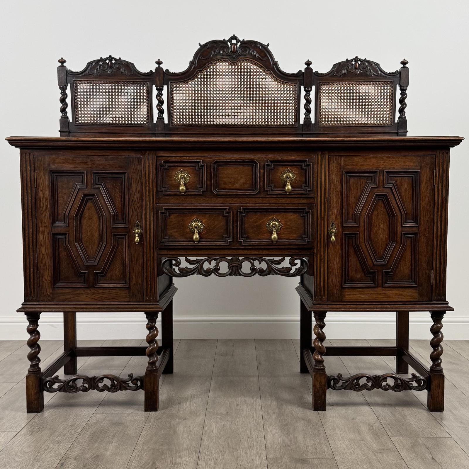 Antique 20th Century Jacobean Sideboard In Oak (1 of 12)