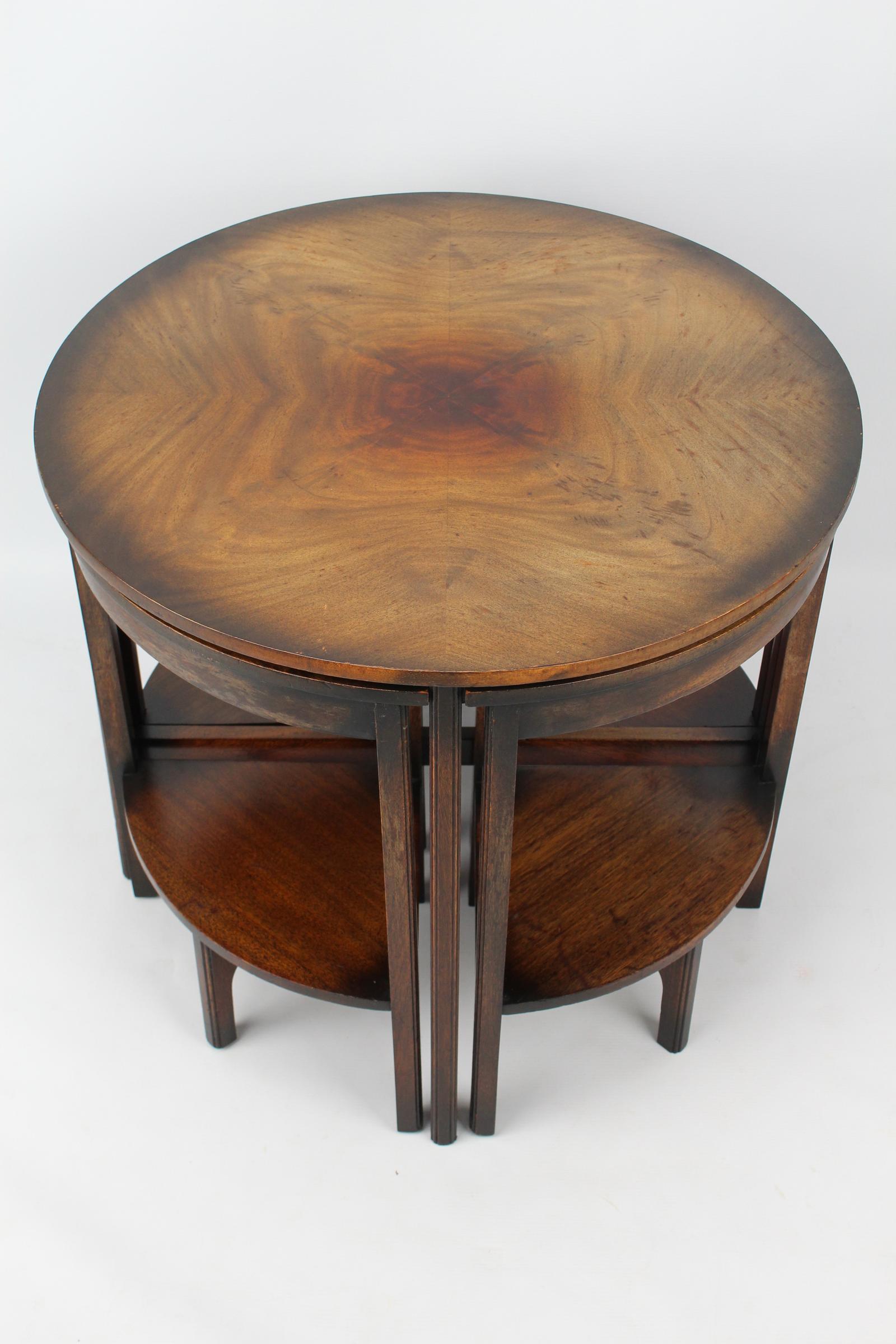Art Deco Quartetto Nest of 4 Mahogany Tables (1 of 13)