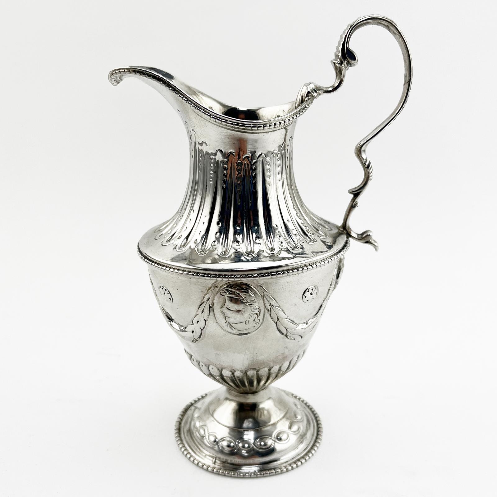 Silver Georgian Cream Jug with Inverted Urn Shaped Body (1 of 8) Silver Georgian Cream Jug with Inverted Urn Shaped Body (1 of 8)