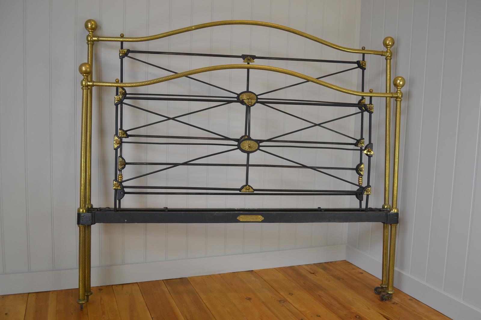 R.W Winfield Antique 4ft 6in Brass & Iron Double Bed Frame (1 of 15)