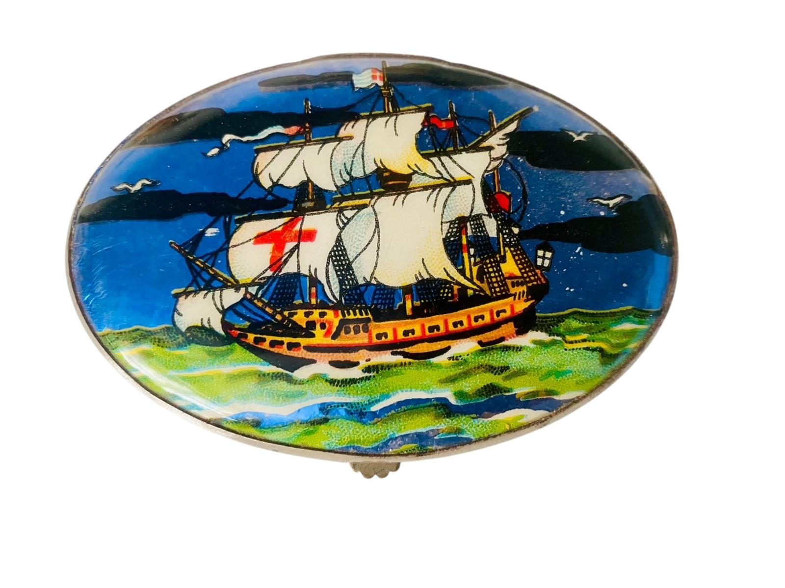 Art Deco 1930s Gwenda Foil Backed Picture Powder Compact (1 of 4)