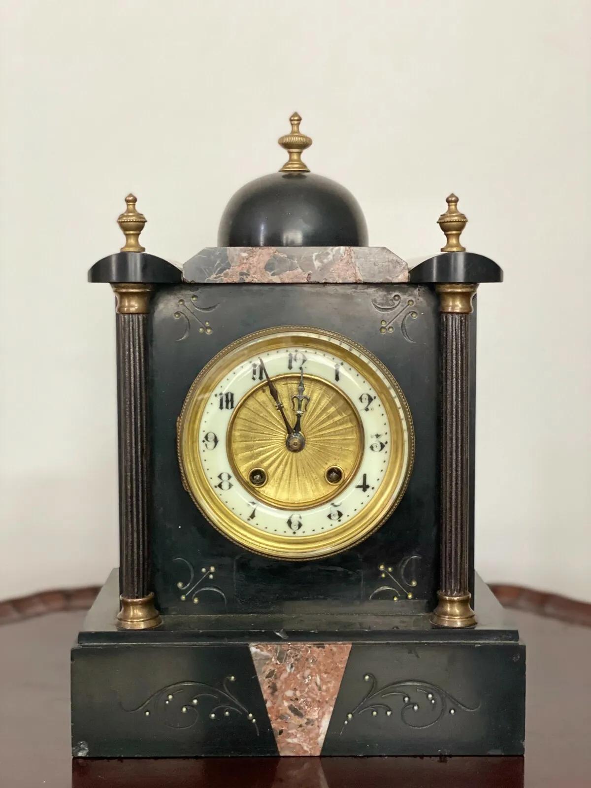 Mantel Clock Gold Topped Pillars  Victorian 19th Century (1 of 7)