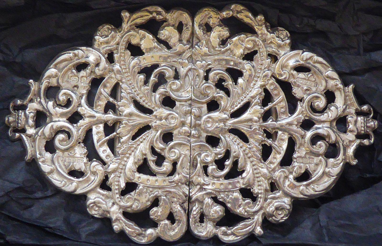 Edwardian 1901 Hallmarked Solid Silver Nurses Belt Buckle Britton Gould & Co (1 of 9) Edwardian 1901 Hallmarked Solid Silver Nurses Belt Buckle Britton Gould & Co (1 of 9)