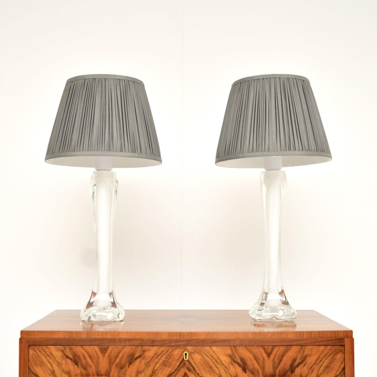 Pair of Vintage Swedish Glass Table Lamps by Paul Kedelv for Flygsfors (1 of 12)