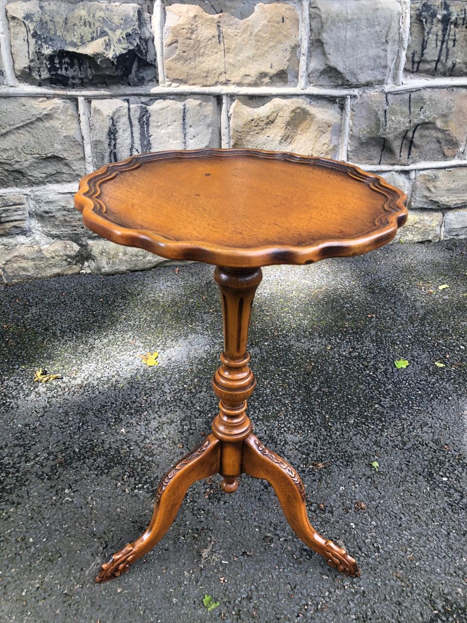 Quality Walnut Tripod Wine Table (1 of 4) Quality Walnut Tripod Wine Table (1 of 4)