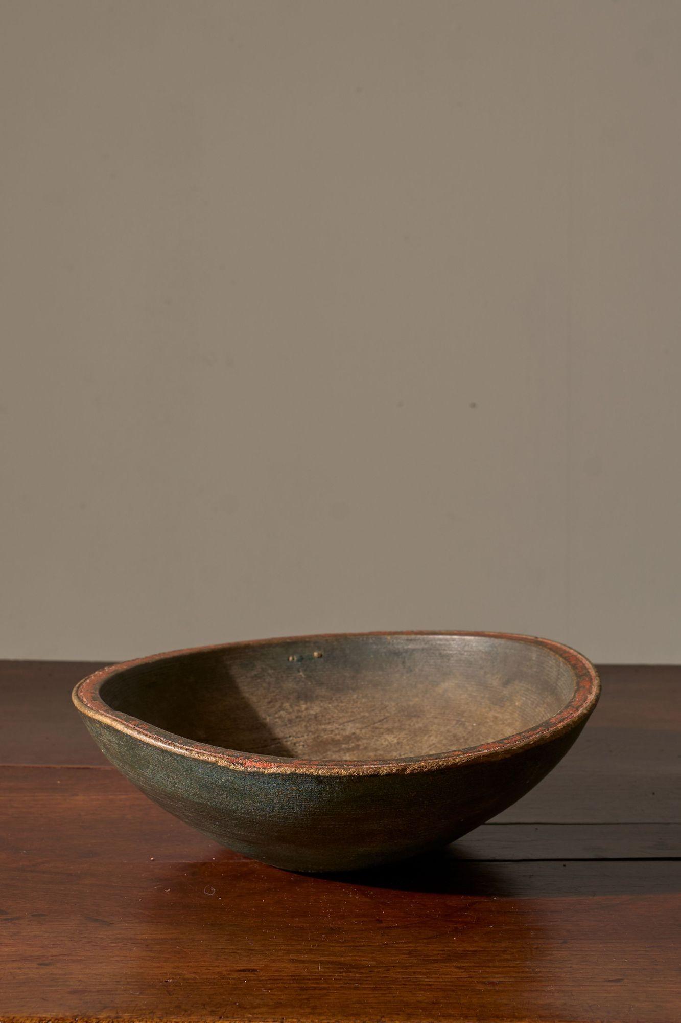 18th Century Painted Swedish Bowl - No 2 (1 of 7) 18th Century Painted Swedish Bowl - No 2 (1 of 7)