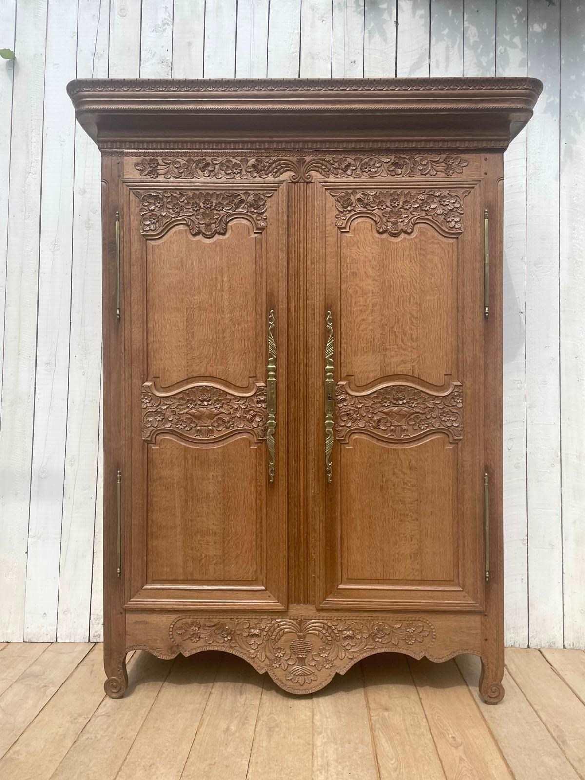 Oak French Cupboard (1 of 5)
