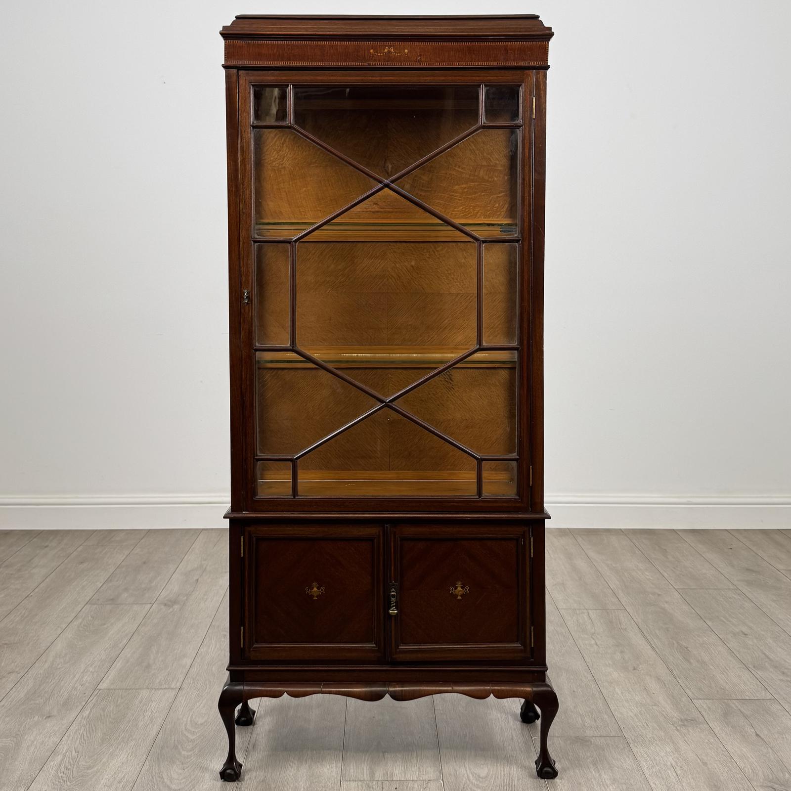 Antique 20th Century Small Display Cabinet in Mahogany (1 of 10) Antique 20th Century Small Display Cabinet in Mahogany (1 of 10)
