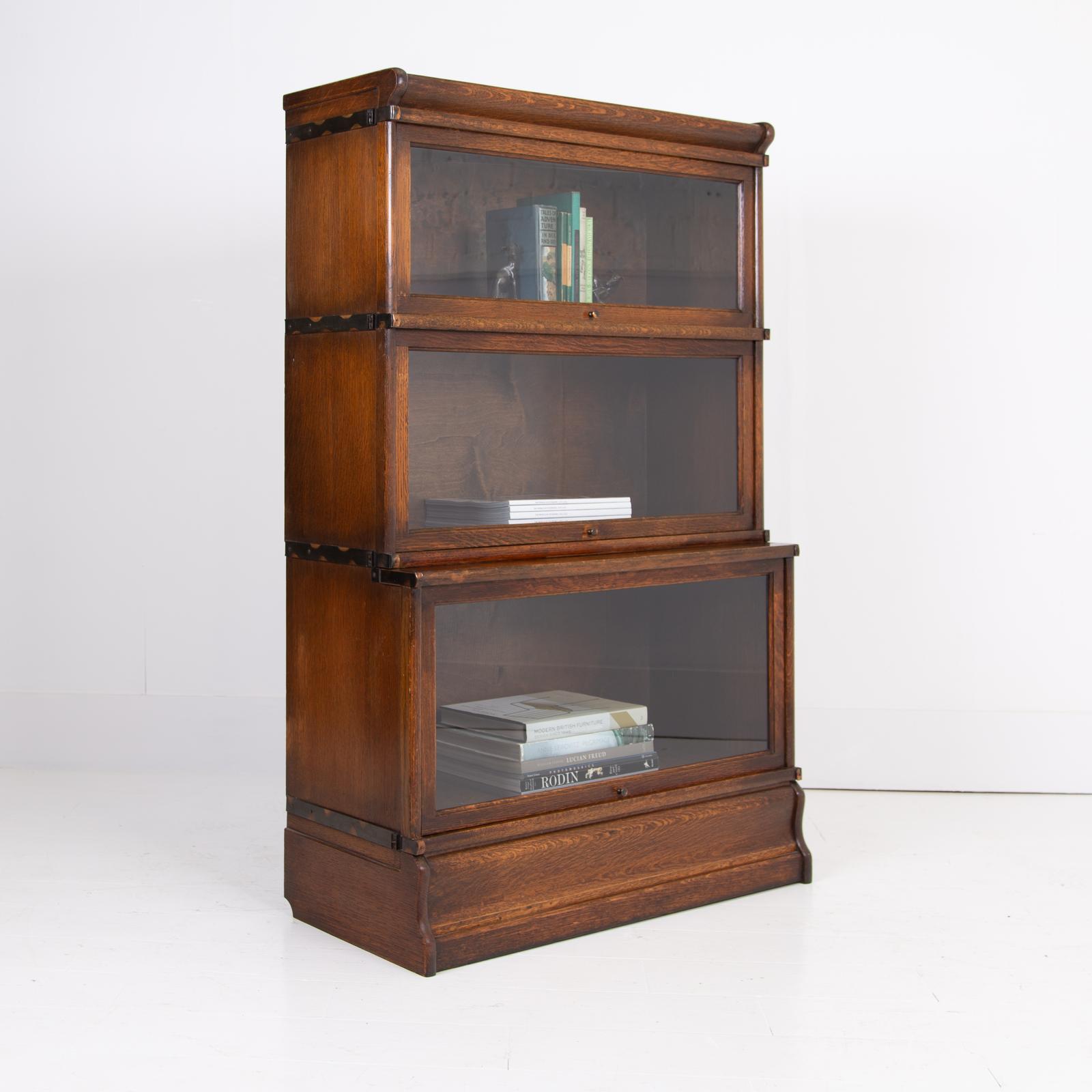 Oak Globe Wernicke Glazed Barristers Bookcase c.1910 (1 of 17)