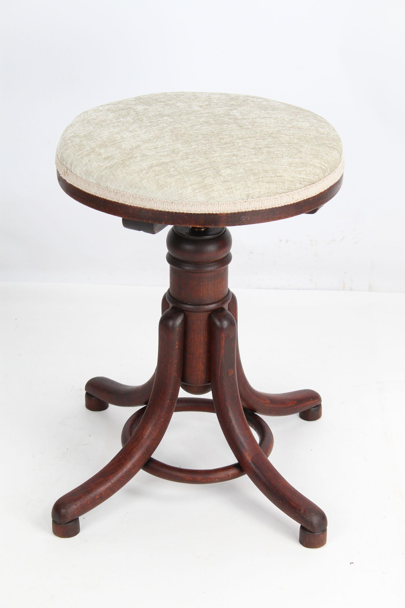 Antique Thonet Rise & Fall Piano Stool (1 of 13) Antique Thonet Rise & Fall Piano Stool (1 of 13)