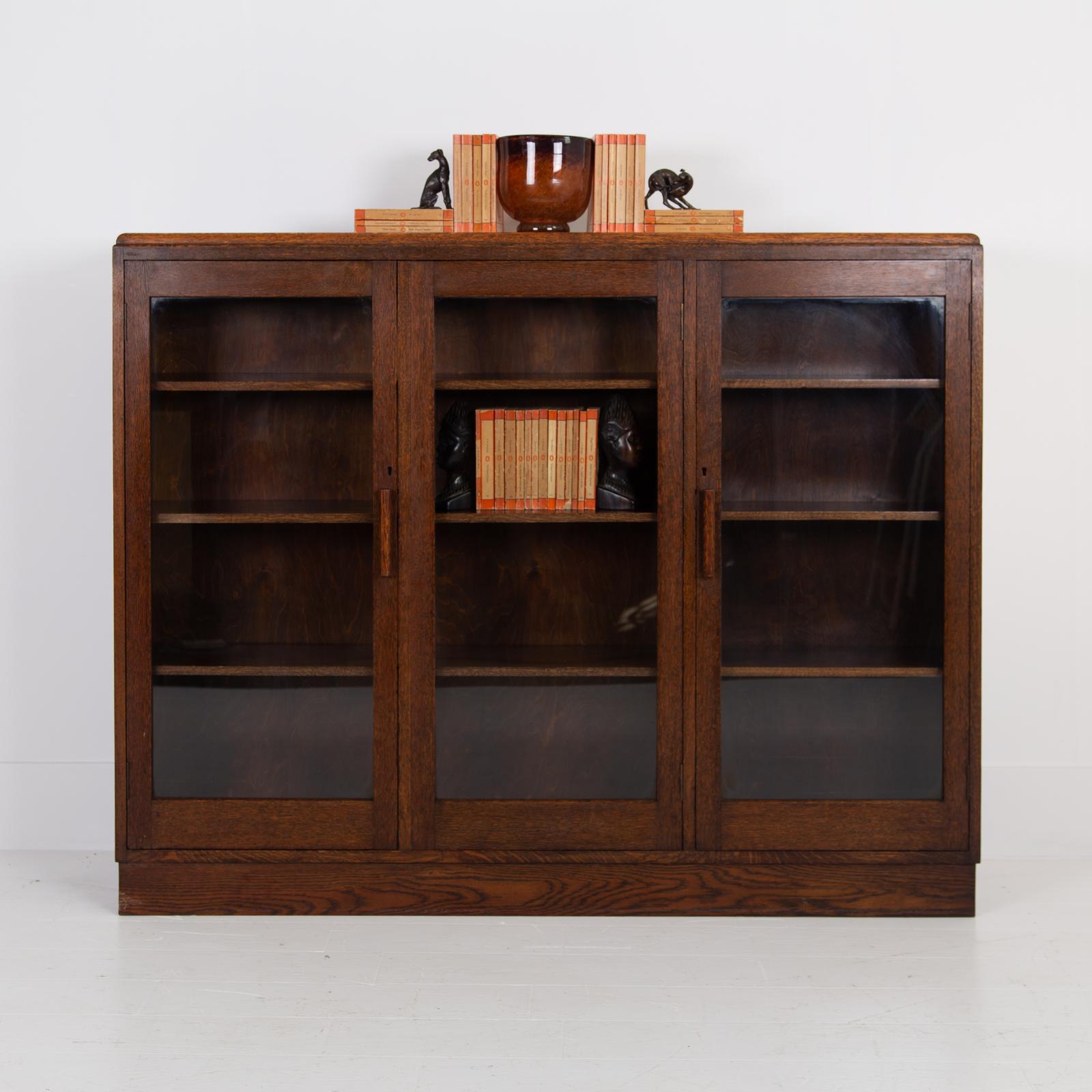 Large Oak Glazed School College Cabinet Bookcase c.1930 (1 of 18) Large Oak Glazed School College Cabinet Bookcase c.1930 (1 of 18)