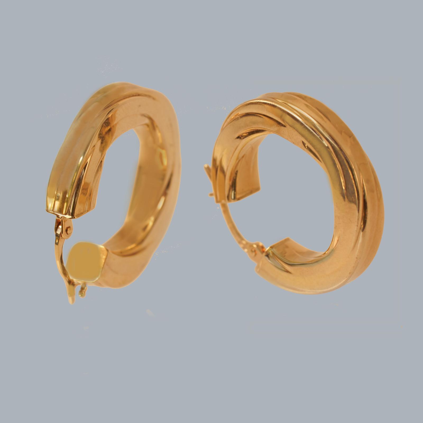 Vintage UNOAERRE Earrings 9ct Gold Sculpted Swirl Hoop Italian Designer Jewellery (1 of 4) Vintage UNOAERRE Earrings 9ct Gold Sculpted Swirl Hoop Italian Designer Jewellery (1 of 4)