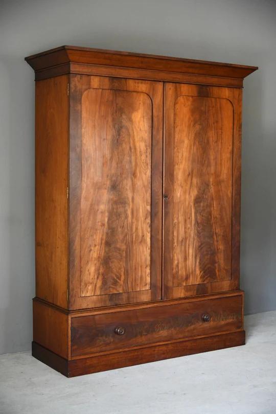 Large Victorian Mahogany Double Wardrobe (1 of 13) Large Victorian Mahogany Double Wardrobe (1 of 13)