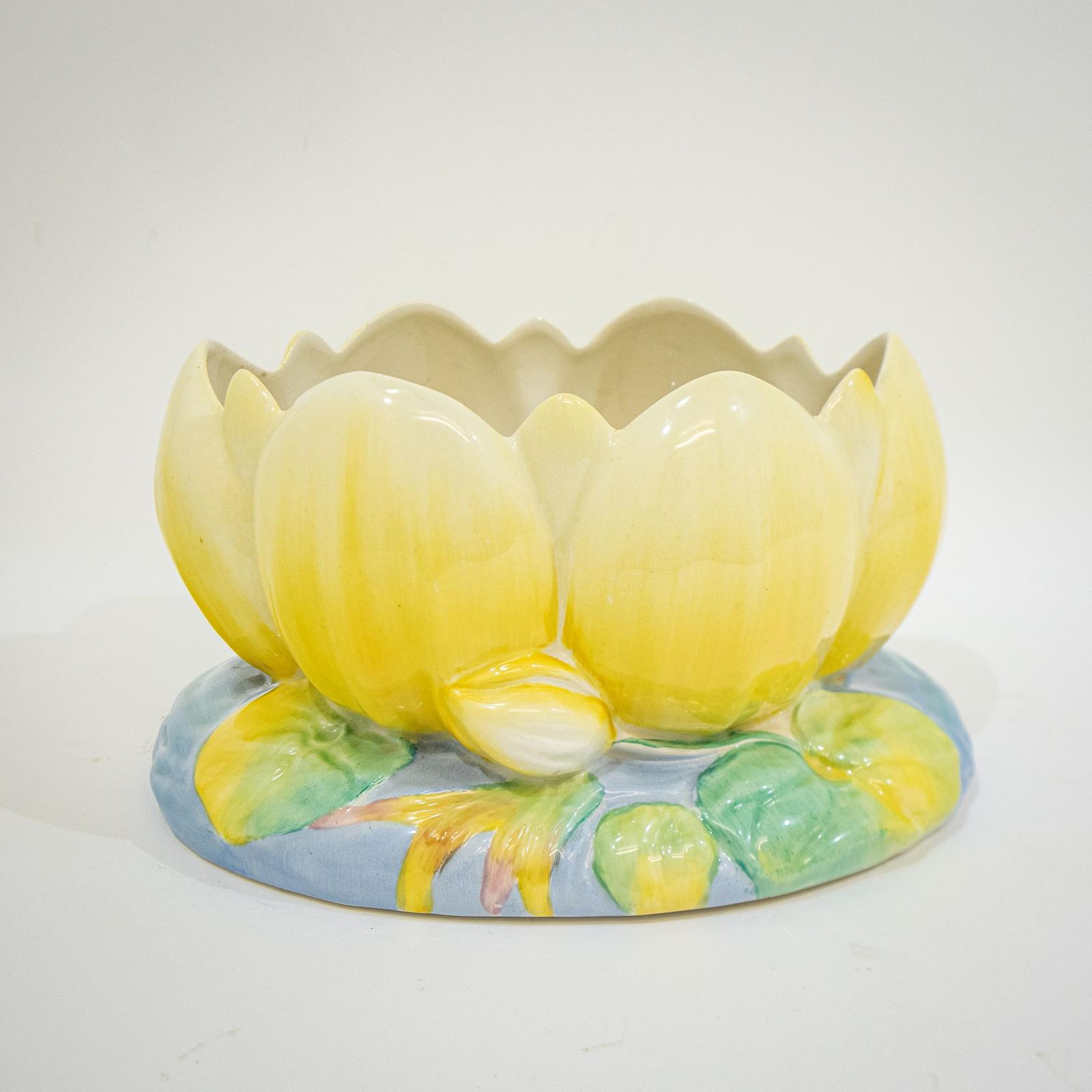 Clarice Cliff Lily Bowl (1 of 6)