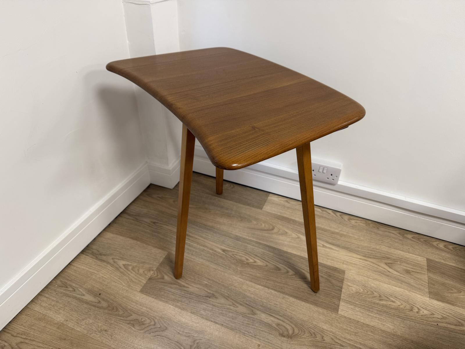 Vintage Ercol Tripod Table, Model 265 (1 of 6) Vintage Ercol Tripod Table, Model 265 (1 of 6)