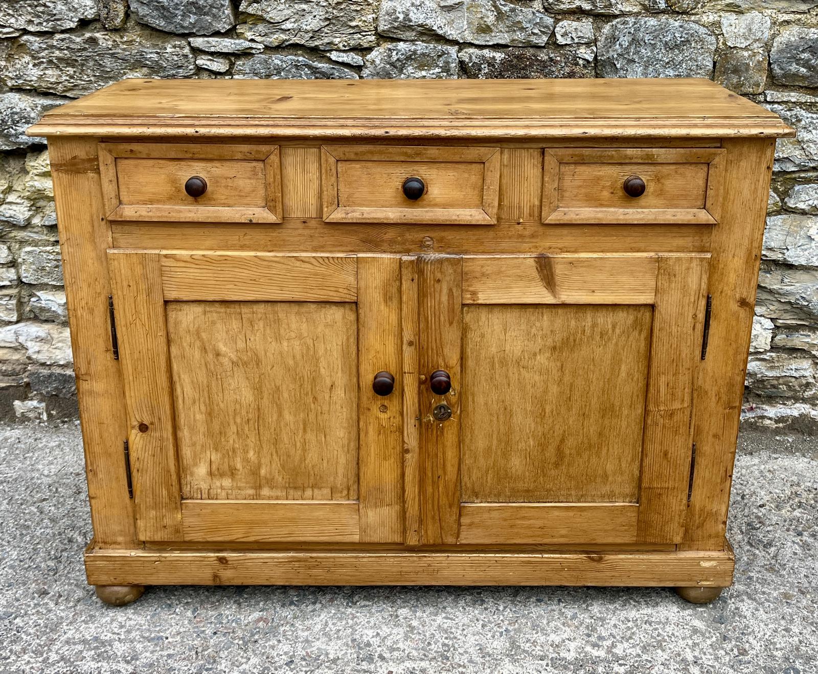 Large Antique Stripped Pine Sideboard (1 of 18) Large Antique Stripped Pine Sideboard (1 of 18)