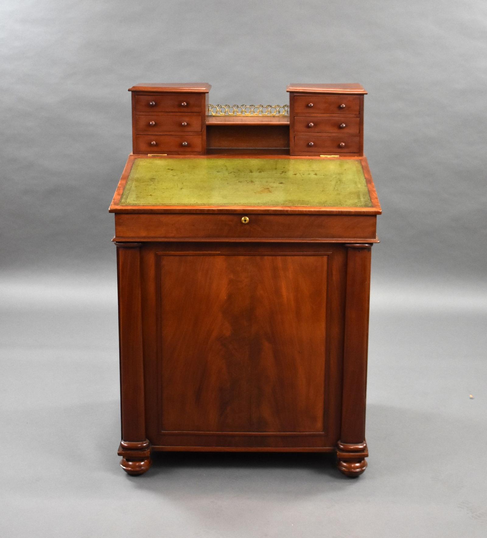 Large William IV Mahogany Davenport (1 of 12)