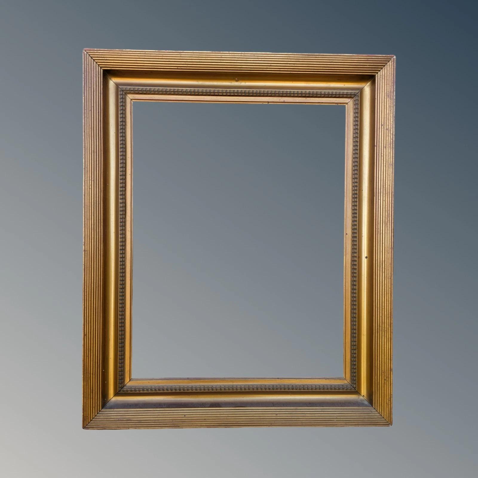 Antique Gilt Picture Frame (1 of 5) Antique Gilt Picture Frame (1 of 5)