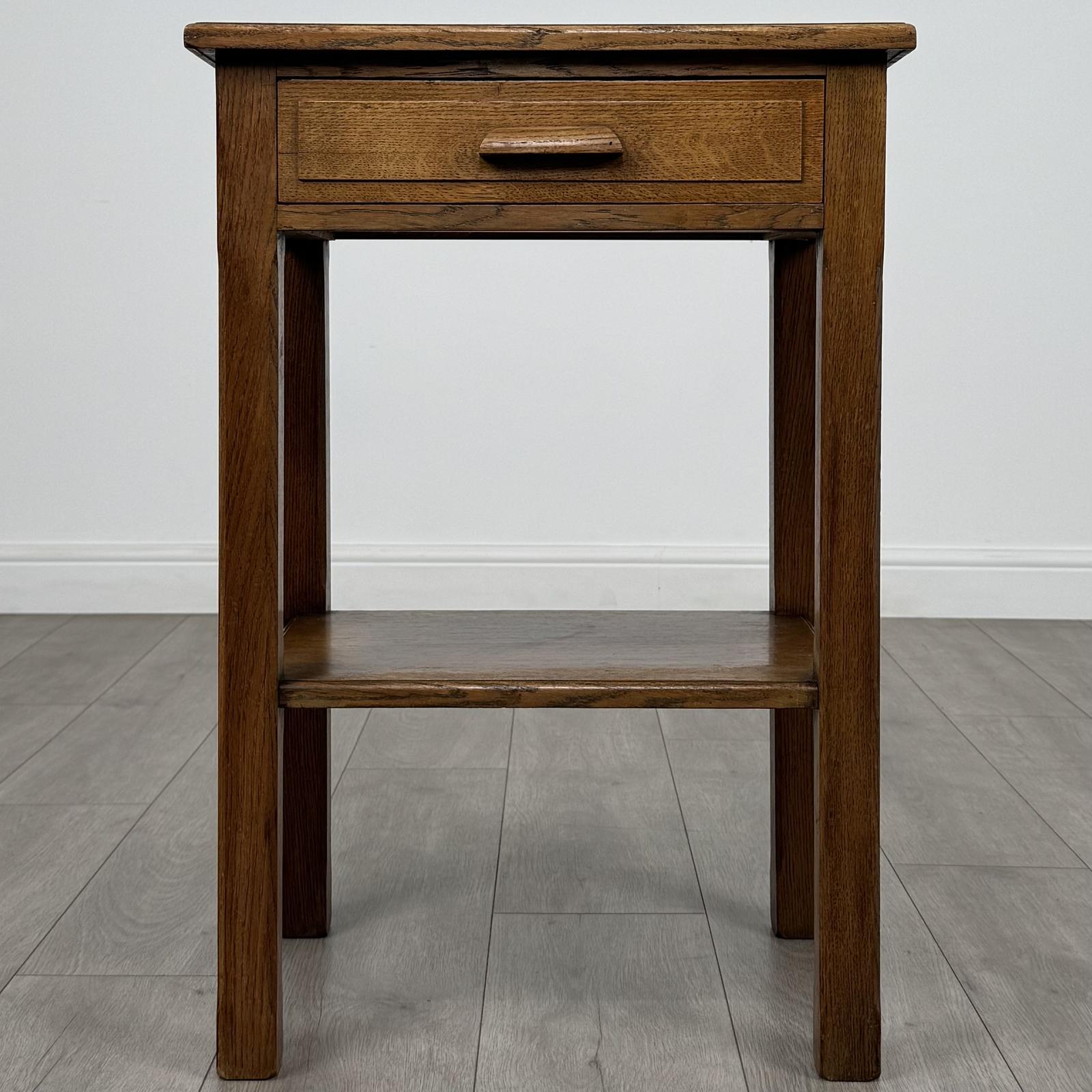 Antique 20th Century Fine Quality Oak Side Table (1 of 11) Antique 20th Century Fine Quality Oak Side Table (1 of 11)