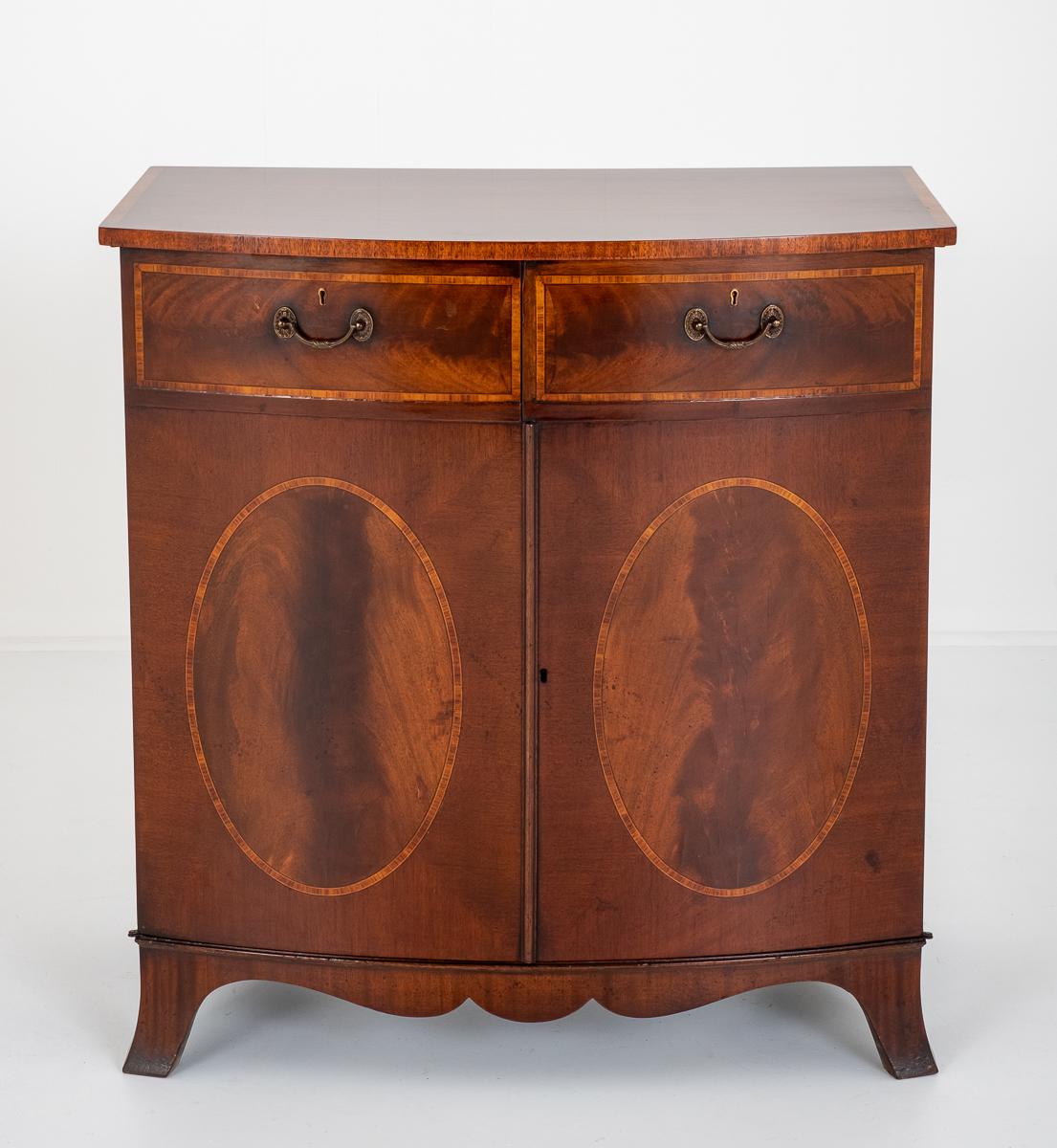 Mahogany Hepplewhite Style Side Cabinet c.1930 (1 of 7) Mahogany Hepplewhite Style Side Cabinet c.1930 (1 of 7)