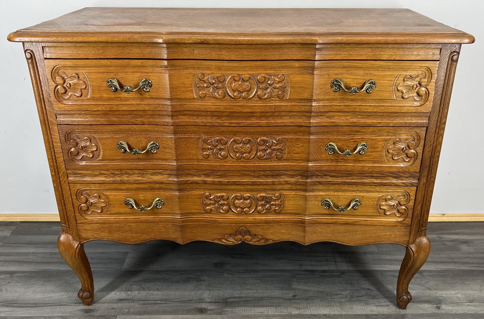 Vintage French Louis XIV Chest of Drawers (1 of 10) Vintage French Louis XIV Chest of Drawers (1 of 10)