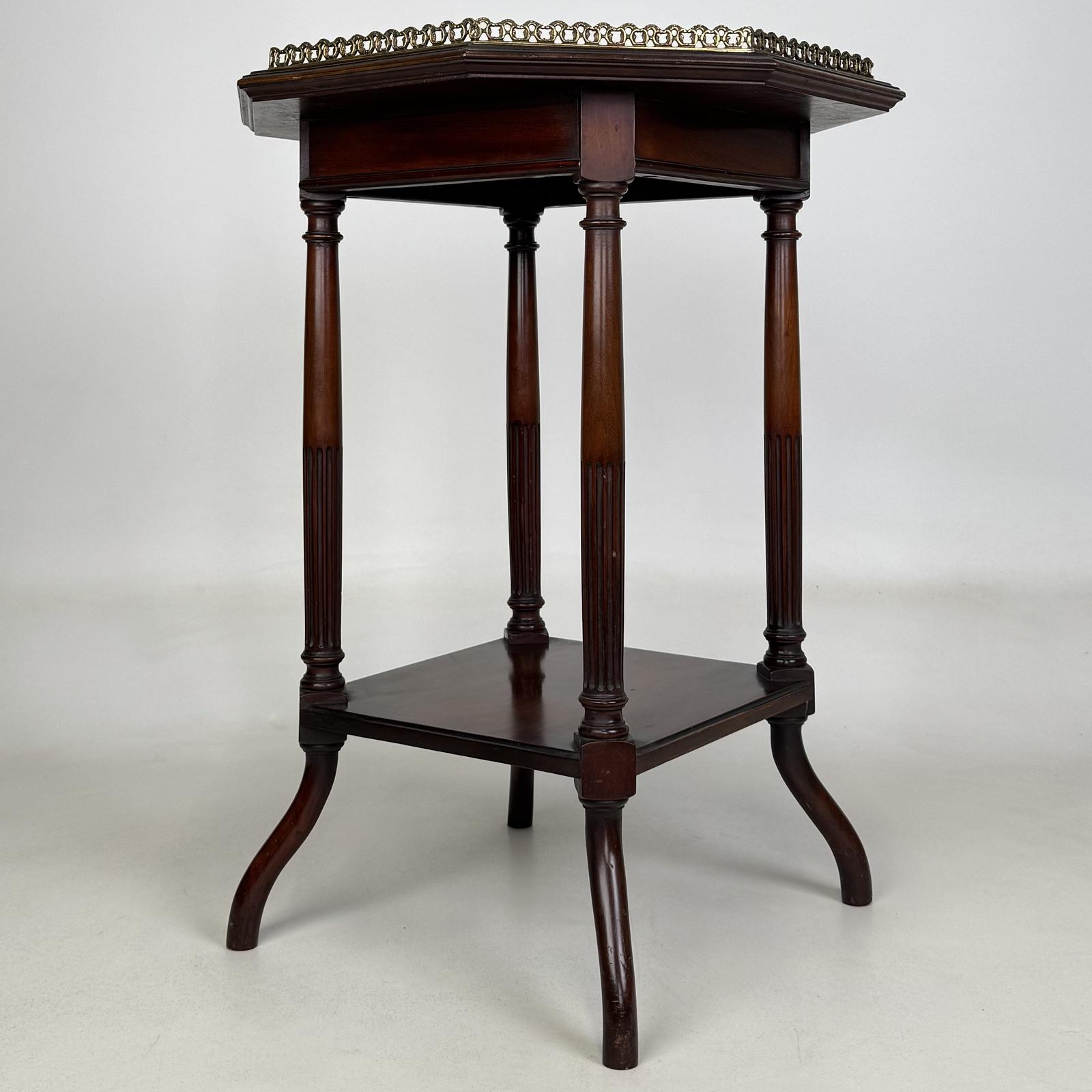 Antique 19th Century Octagonal Side Table in Mahogany (1 of 9) Antique 19th Century Octagonal Side Table in Mahogany (1 of 9)