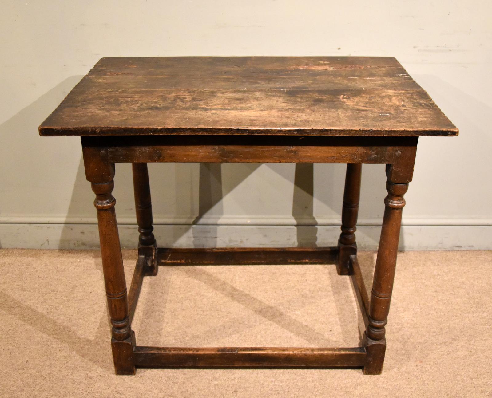 Late 17th Century Oak Centre Table (1 of 6) Late 17th Century Oak Centre Table (1 of 6)