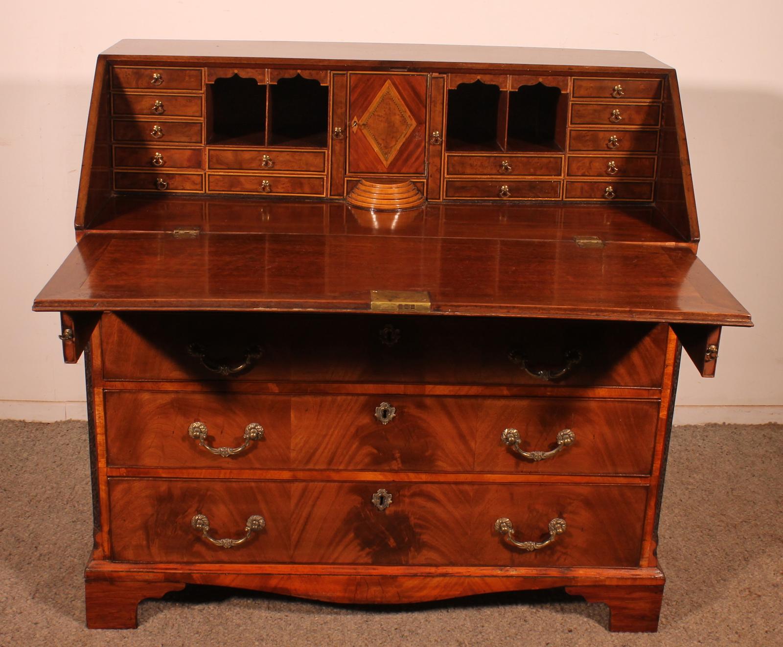 18th Century Mahogany Secretary Bureau (1 of 14) 18th Century Mahogany Secretary Bureau (1 of 14)