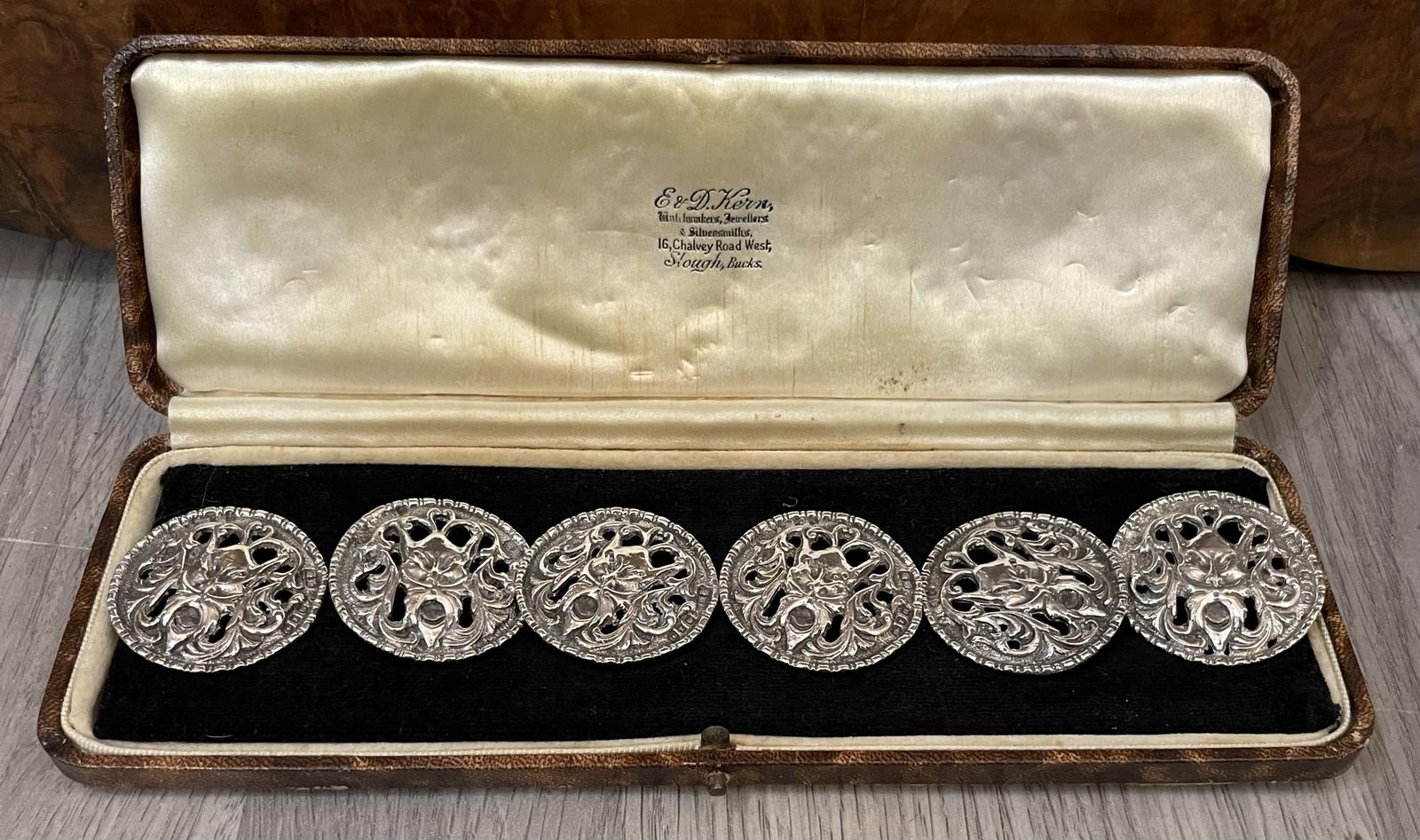 Large Set Of Victorian Cast Silver Buttons, 1899 (1 of 6) Large Set Of Victorian Cast Silver Buttons, 1899 (1 of 6)