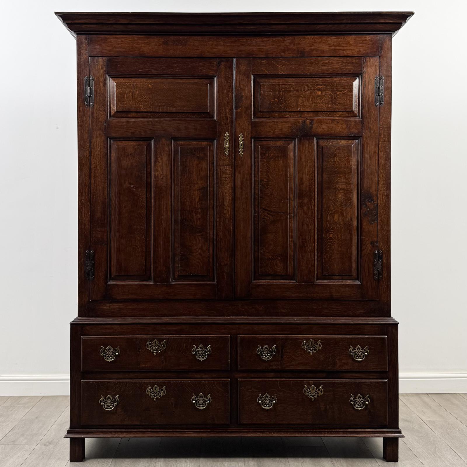 Antique 20th Century Fine Quality Wardrobe In Oak (1 of 11) Antique 20th Century Fine Quality Wardrobe In Oak (1 of 11)