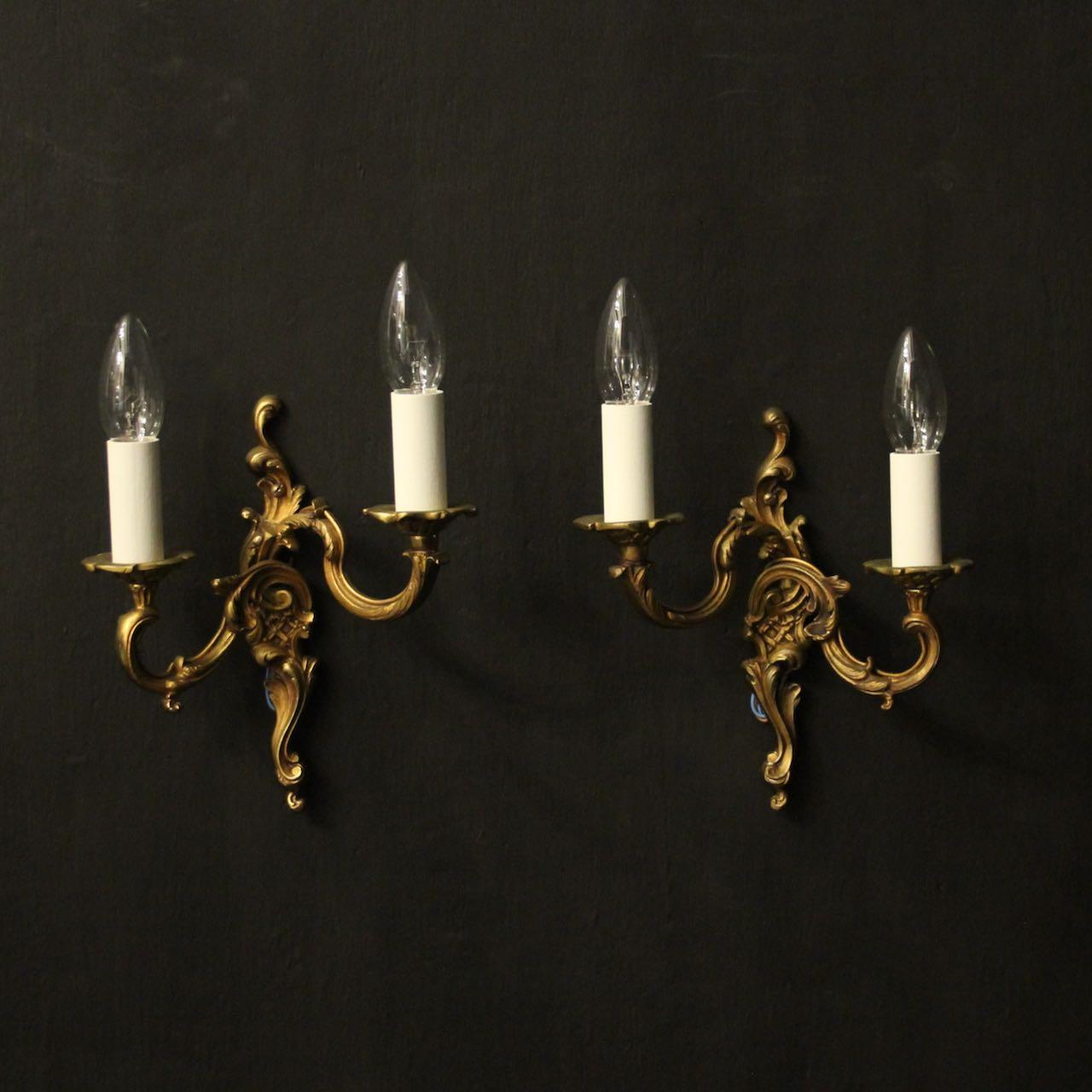 French Pair of Gilded Bronze Antique Wall Lights (1 of 10)