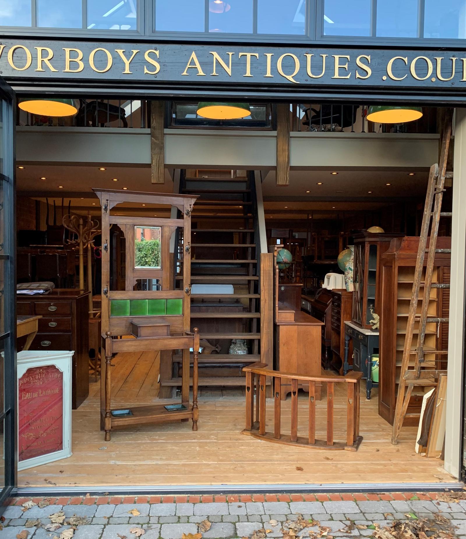 Worboys Antiques image (1 of 2) Worboys Antiques image (1 of 2)