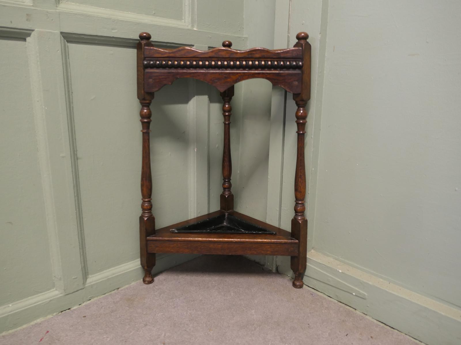 Turned Oak Corner Stick & Umbrella Stand (1 of 5) Turned Oak Corner Stick & Umbrella Stand (1 of 5)