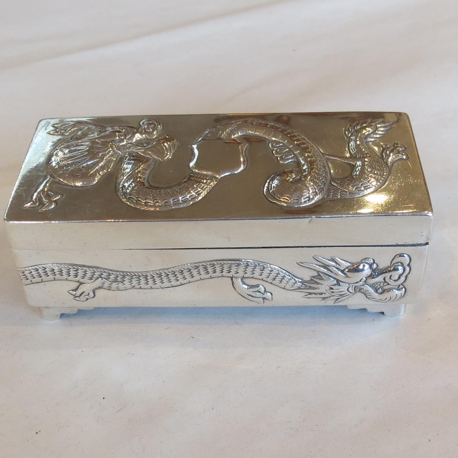 Early 20th Century Antique Chinese Silver Box Embossed with Dragons - Po Cheng (1 of 10) Early 20th Century Antique Chinese Silver Box Embossed with Dragons - Po Cheng (1 of 10)