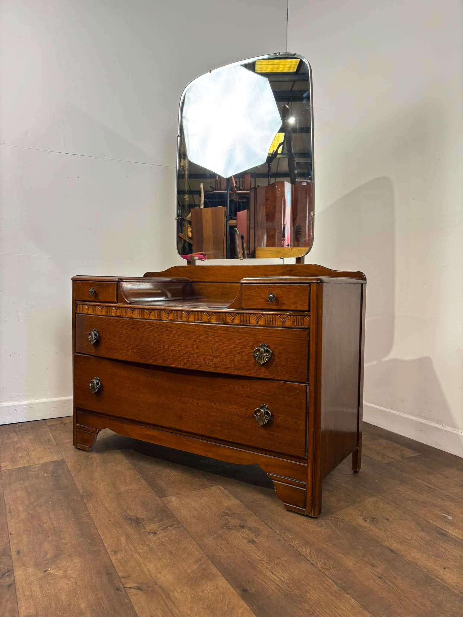 Vintage Oak Lebus Dressing Table with Mirror (1 of 12) Vintage Oak Lebus Dressing Table with Mirror (1 of 12)