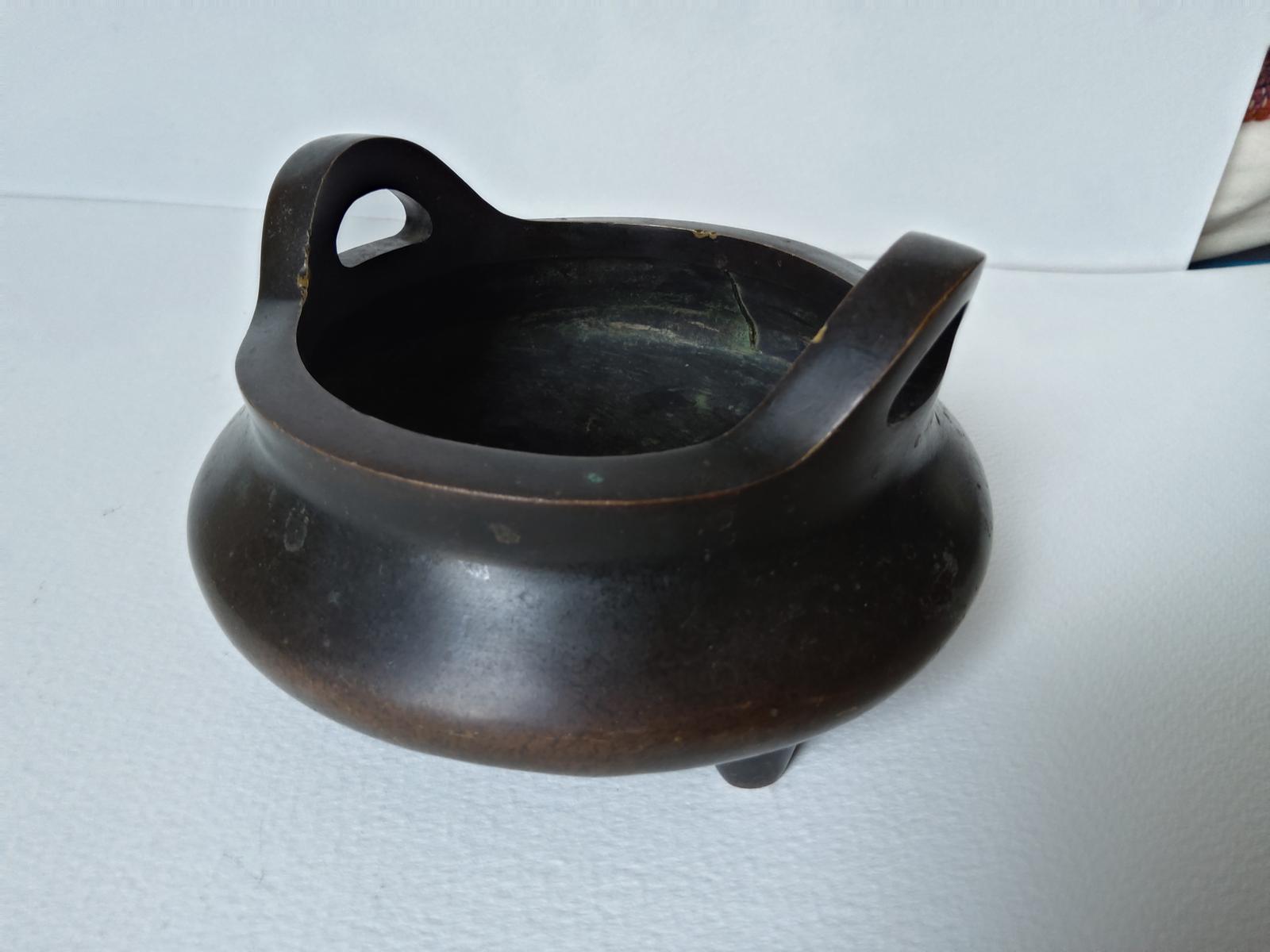 Chinese Tripod Bronze Censer Bowl (1 of 5)