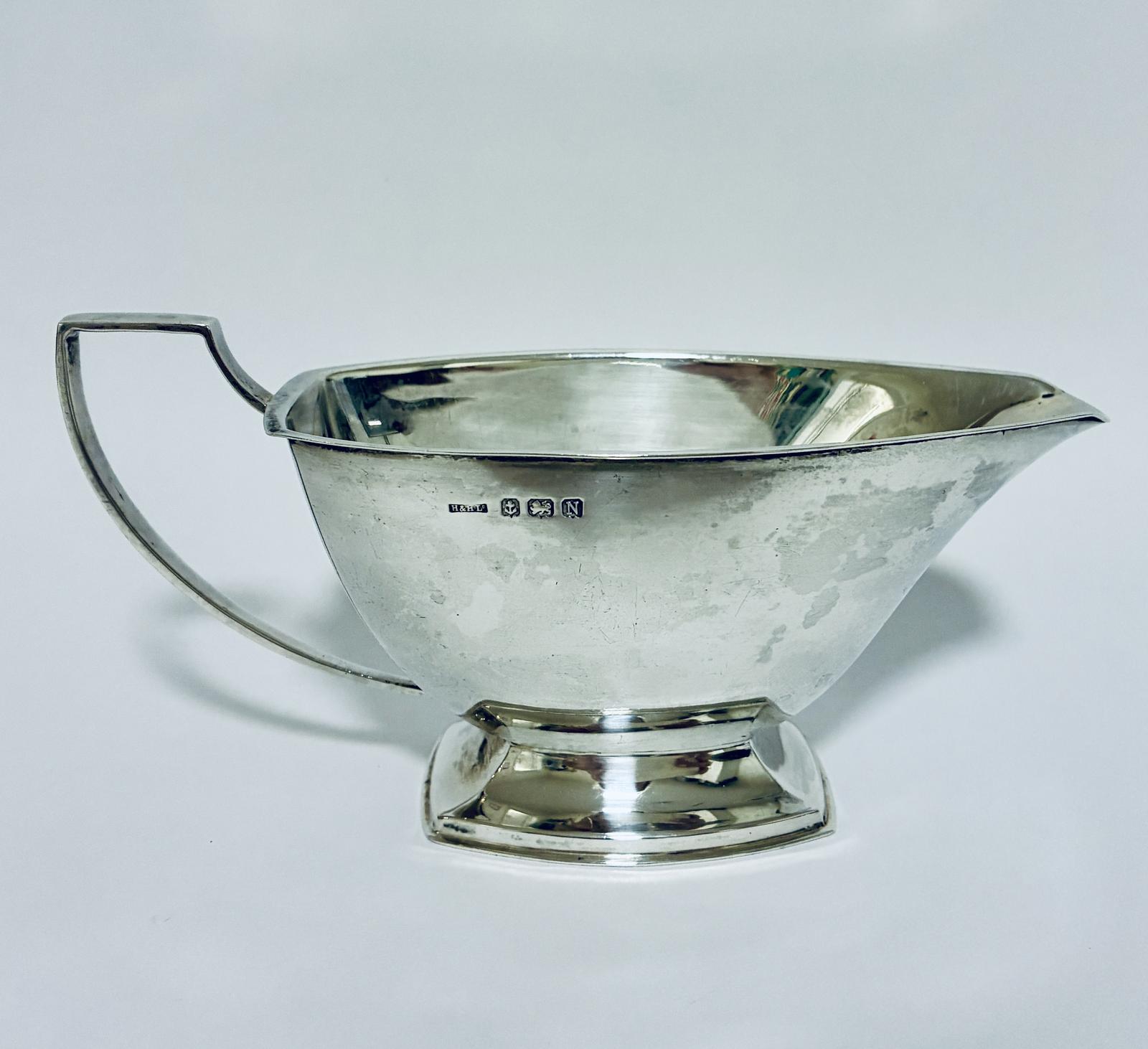Art Deco Silver Sauce Boat (1 of 7) Art Deco Silver Sauce Boat (1 of 7)
