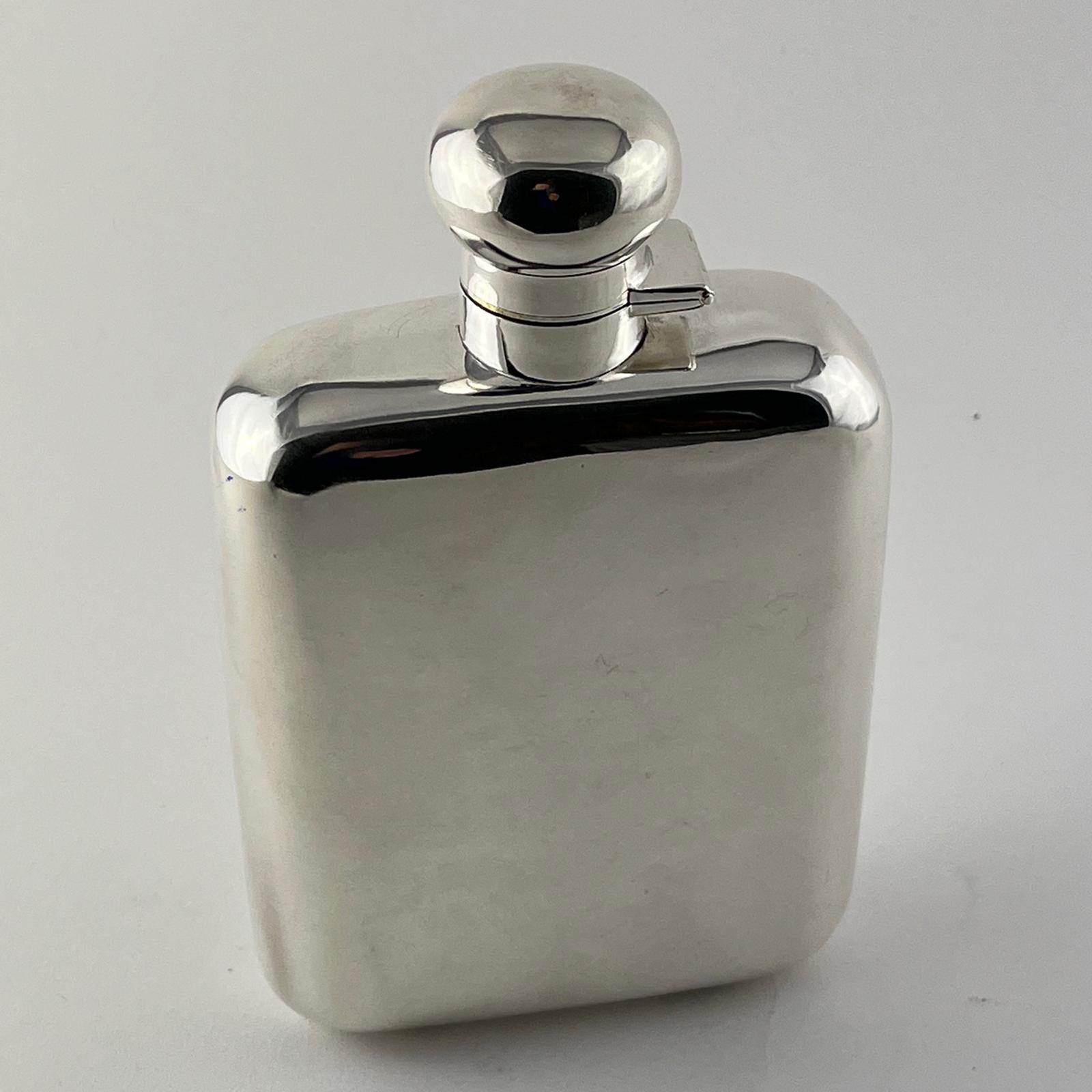 Very Large Goliath Silver Plated Hip Flask (1 of 4) Very Large Goliath Silver Plated Hip Flask (1 of 4)
