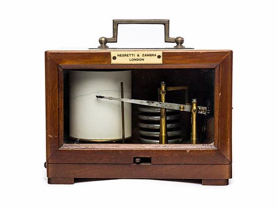 Small Pattern Barograph by Negretti and Zambra, London (1 of 3)
