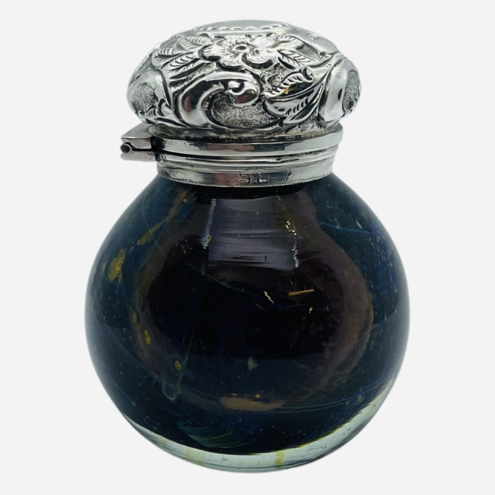 Rare Antique Victorian Silver Swirl Scent Bottle (1 of 8) Rare Antique Victorian Silver Swirl Scent Bottle (1 of 8)