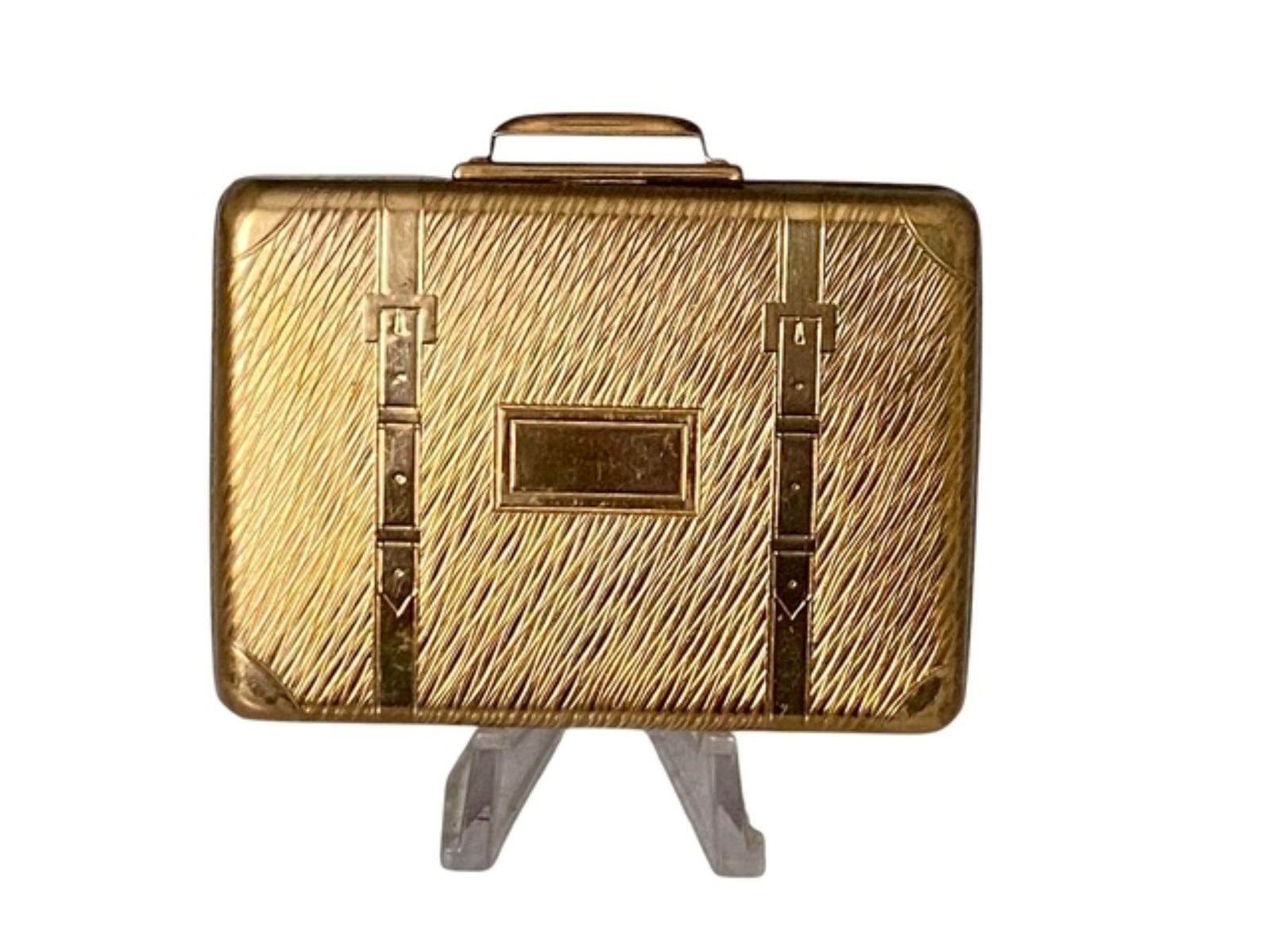 Vintage Kigu Bon Voyage Suitcase Form Powder Compact (1 of 7) Vintage Kigu Bon Voyage Suitcase Form Powder Compact (1 of 7)