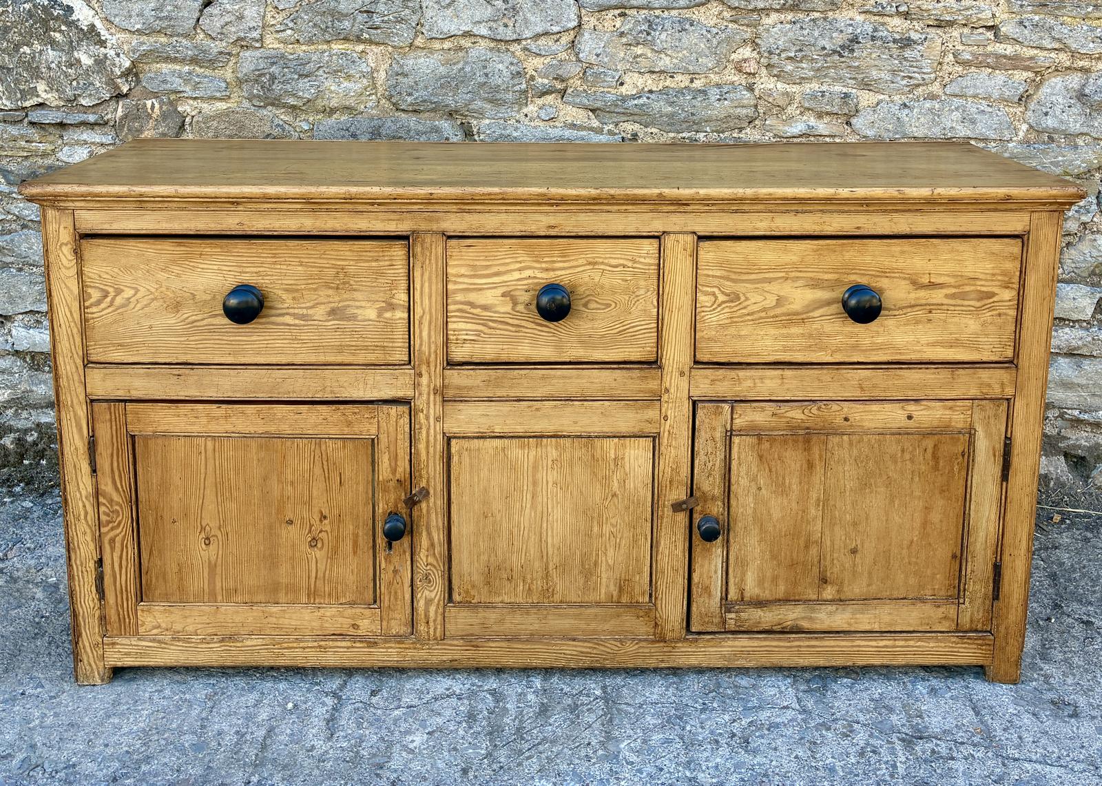 Antique Pine Dresser Base (1 of 17) Antique Pine Dresser Base (1 of 17)