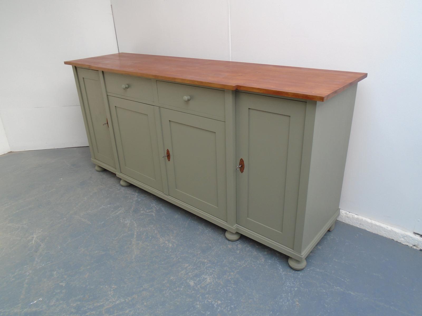 A Fantastically Painted Arcadia Pear Pine 4 Door Dresser Base (1 of 10) A Fantastically Painted Arcadia Pear Pine 4 Door Dresser Base (1 of 10)