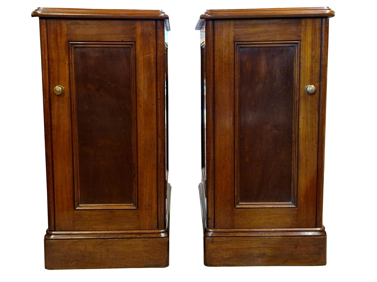Pair of Victorian Mahogany Bedside Cupboards (1 of 1)