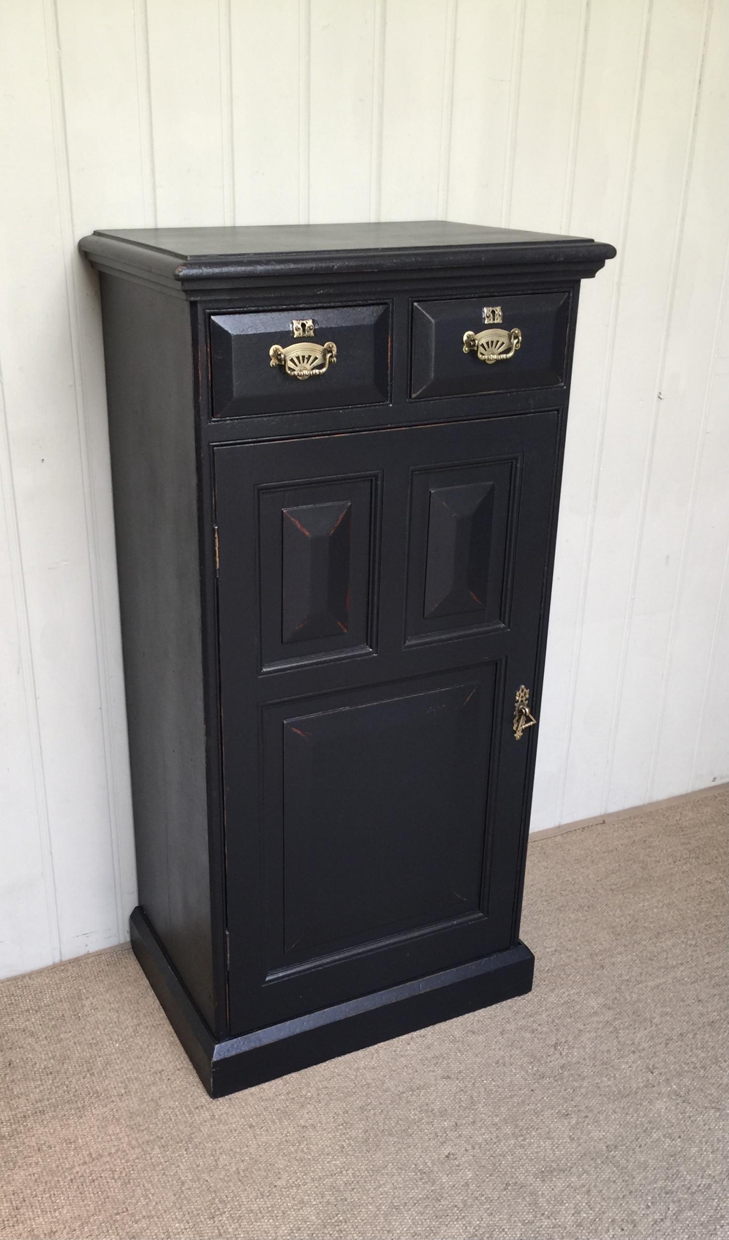 Edwardian Painted Cupboard (1 of 11)