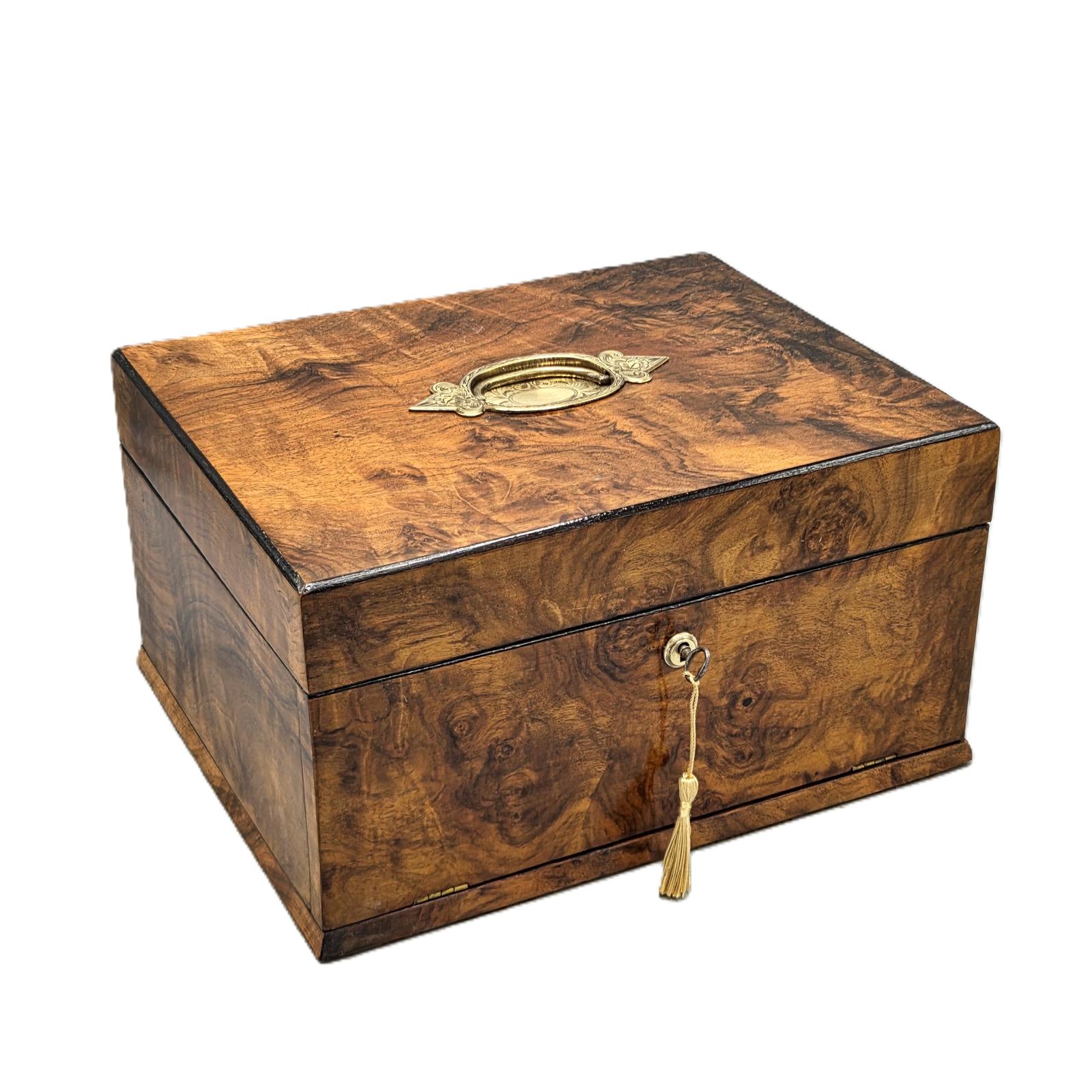 Large Victorian Figured Walnut Jewellery Box (1 of 11) Large Victorian Figured Walnut Jewellery Box (1 of 11)